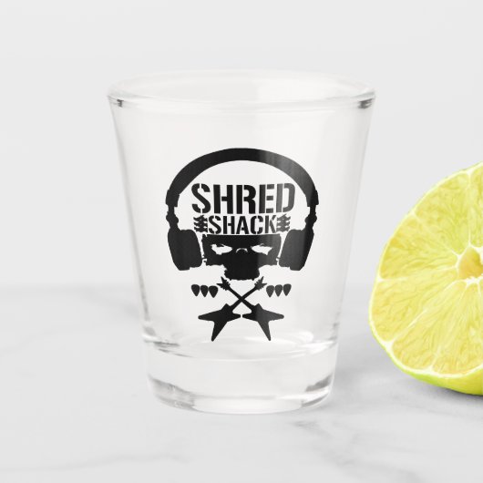 Shred Shack "Bullet Club Parody" Logo Shot Glass Glas (Voorkant)