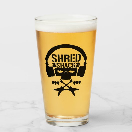 Shred Shack "Bullet Club Parody" Pint Glass Glas (Voorkant gevuld)