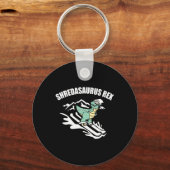 Shredasaurus Rex Ski Dinosaur Kinderen Grappig Ski Sleutelhanger (Voorkant)