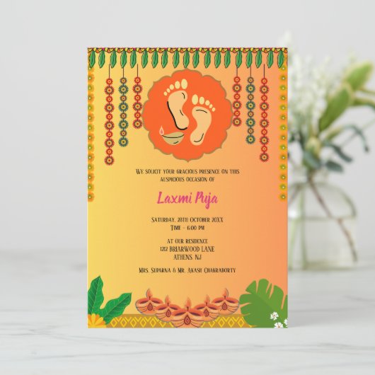 Shree Laxmi Puja Bloemen Uitnodiging (Staand voorkant)