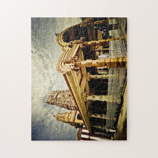 Shrine in Sri Lanka. Legpuzzel (Verticaal)