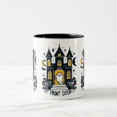 Shut Your Front Door Mug – Glowing Haunted Mansion Tweekleurige Koffiemok (Center)