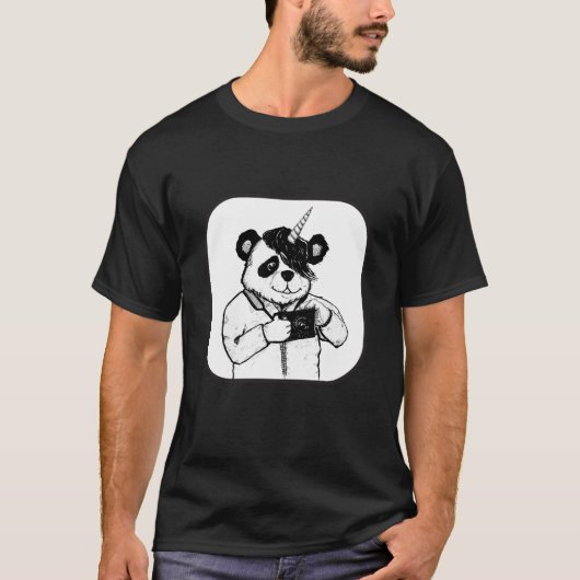 Shutterbug Pandacorn with a camera T-shirt (Voorkant)