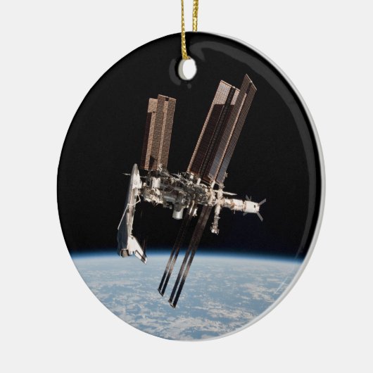 Shuttle Docks met het internationale ruimtestation Keramisch Ornament (Links)