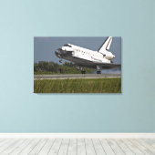 Shuttle Endeavor landing Kennedy Space Center Canvas Afdruk (Insitu (Houten vloer))