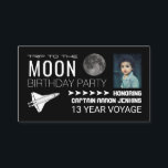 Shuttles Trip to the Moon, Birthday Party Ticket Informatiekaartje<br><div class="desc">De Kaarten van de slag van Shuttles naar de Maan, de Nobelprijs van de Vergroting van de Partij van de Maan door de Opslag van het Visitekaartje. Geen enveloppen nodig, geef deze gewoon aan je kind om iedereen op school uit te leveren. Snel, eenvoudig en cool. Pas deze uitnodigingskaarten eenvoudig...</div>