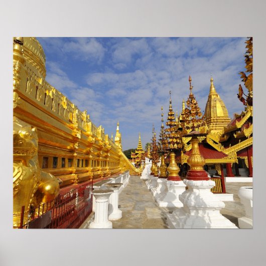Shwezigon Pagoda complex in Bagan (Pagan), Poster (Voorkant)