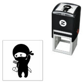 Shy Blushing Ninja Holding Origami Paper Heart Zelfinktende Stempel (In situ)