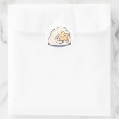 Shy Cloud Knuffelen Een Ster - Dromerige Schattige Ronde Sticker (Tas)