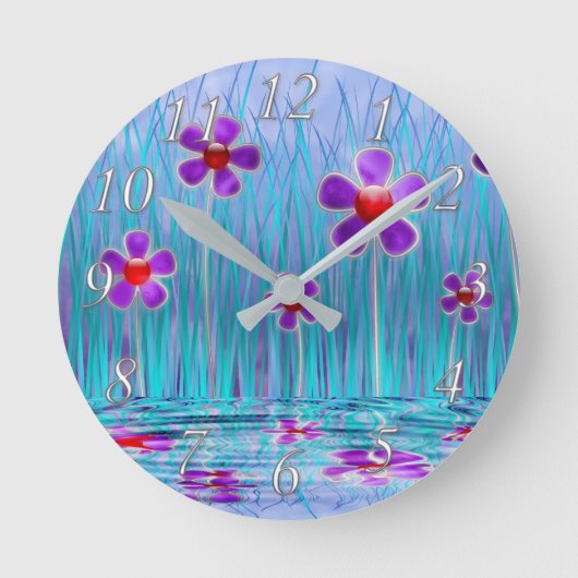 Shy Daisies Clock Ronde Klok (Voorkant)