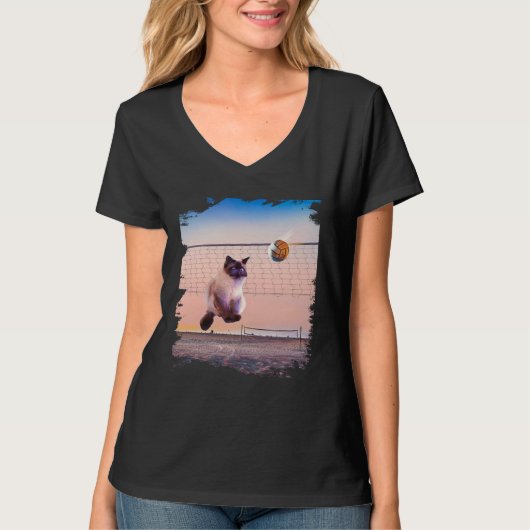 Siamese Cat Playing Beach Volleyball T-shirt (Voorkant)