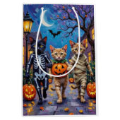Siamese Cats Trick-or-Treating Halloween Costumes Medium Cadeauzakje (Voorkant)