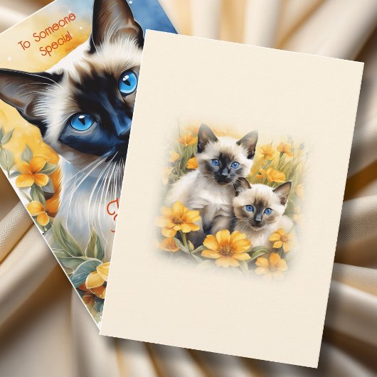 Siamese kat met geel Sinaasappel bloemen Verjaarda Kaart