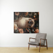 Siamese Kat Omringd Door Blozende Roze Bloemen Wandkleed (In Situ (horizontaal))