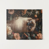 Siamese Kat Omringd Door Blozende Roze Bloemen Wandkleed (Voorkant (horizontaal))