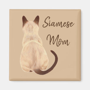 Siamese kat Sasha moeder kitty kijkt weg achteraan Magneet