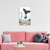 Siamese kat van BihrLe Bath Canvas Art Print (Insitu (Woonkamer))
