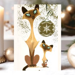 Siamese kerstkatten Feestdagenkaart<br><div class="desc">Vintage Siamese kerstkat Holiday Briefkaart. In dit ontwerp staan vintage siamese katten met een kerstversiering. Wat een mooie retro vakantie scène.</div>