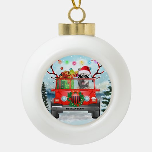 Siberian Husky met kerstcadeaus Keramische Bal Ornament (Voorkant)