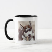 Siberian Husky Puppy op het strand Mok (Links)