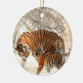 Siberian Tiger moeder en Kitten Keramisch Ornament (Links)