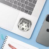 SIBERISCH HUSKY GEZICHT STICKER (Laptop met iPhone)