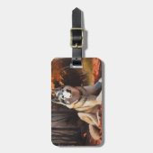 Siberische Husky in de herfst laat Herfst inspirer Bagagelabel (Voorkant verticaal)