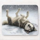 Siberische Husky Maakt een Sneeuwengel Muismat (Voorkant)