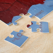 Siberische kat loopt in de sneeuw met kerst Pet Legpuzzel (Zijkant)