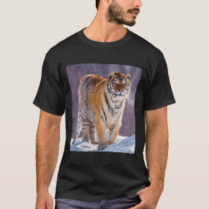 Siberische tijger in de sneeuw, China T-shirt