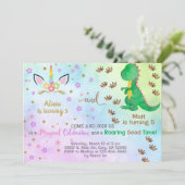 Siblings unicorn en dinosaurus verjaardagsuitnodig kaart (Staand voorkant)