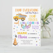 Siblings unicorn en dumptruck uitnodiging. kaart (Staand voorkant)
