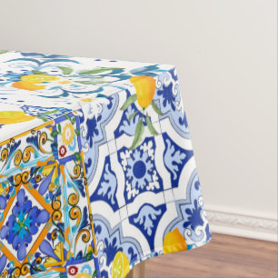 Siciliaanse stijl,majolica,citroenen tafelkleed