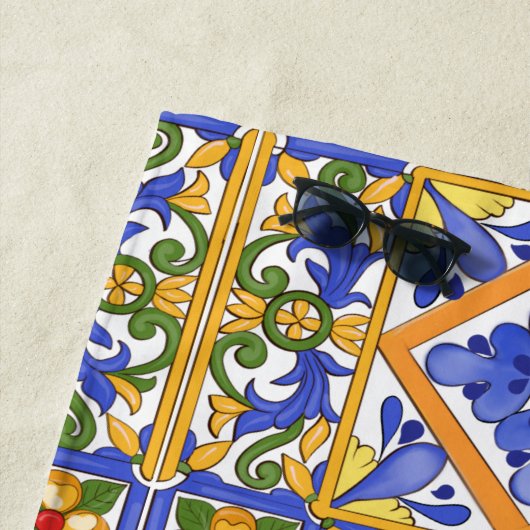 Siciliaanse stijl, majolica, zomer, kleurrijk patr strandlaken (In situ)