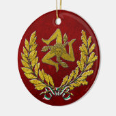 Siciliaanse Trinacria Heirloom in Gold op rood Keramisch Ornament (Links)