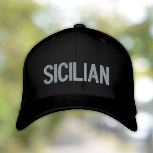 Siciliaanse zwarte geborduurde pet