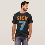 Sick Seven Meme Tee Six Seven Fun Wordplay T-shirt (Voorkant volledig)