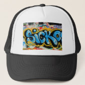 Sicko Graffiti op de getextureerde muur Trucker Pet (Voorkant)