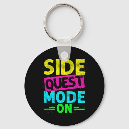 Side Quest-modus Aan Grappige Rave Edm Festival Ga Sleutelhanger (Voorkant)