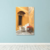 Sidewalk table setting, Chania, Kreta, Griekenland Canvas Afdruk (Insitu (Houten vloer))