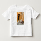 Sidewalk table setting, Chania, Kreta, Griekenland Kinder Shirts (Voorkant)
