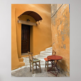 Sidewalk table setting, Chania, Kreta, Griekenland Poster