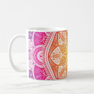 Sierbloemen mandala: kleurrijke vintage. koffiemok