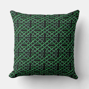 Sierkussen Black and Green Celtic Knot Pattern