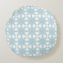 sierkussen met een geometrisch patroon rond kussen