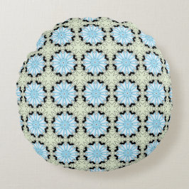 sierkussen met geometrisch patroon rond kussen