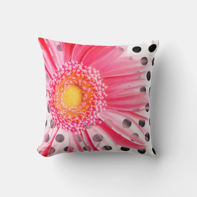 Sierkussen met roze bloem en pokkendot (Voorkant)