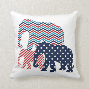 Sierkussen Rood, Wit en Blauw Elephants