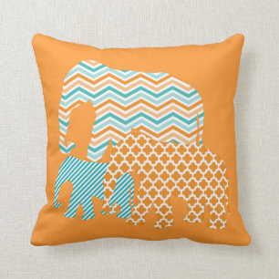 Sierkussen van Aqua en Oranje Elephants