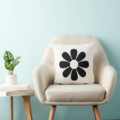 Sierkussen van Black and White Daisy (Stoel)
